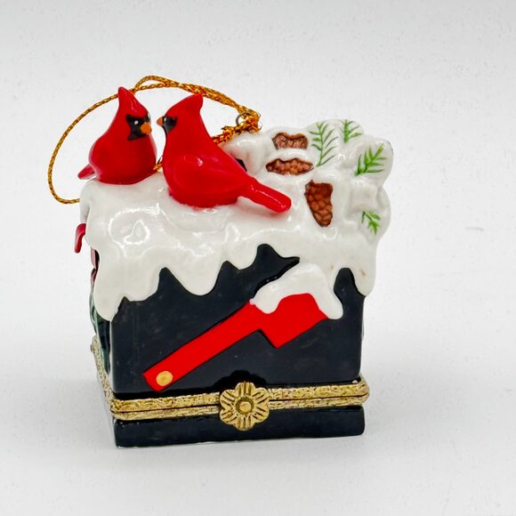 Cardinal Mailbox Porcelain Hinged Surprise Gift Trinket Box Christmas Ornament - Picture 3 of 6